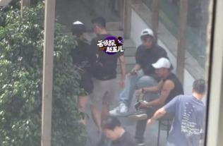 老婆出轨吃瓜群众,揭秘吃瓜群众眼中的婚姻危机